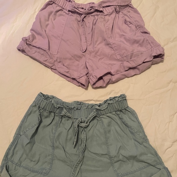 Purple and jean shorts - Picture 2 of 2